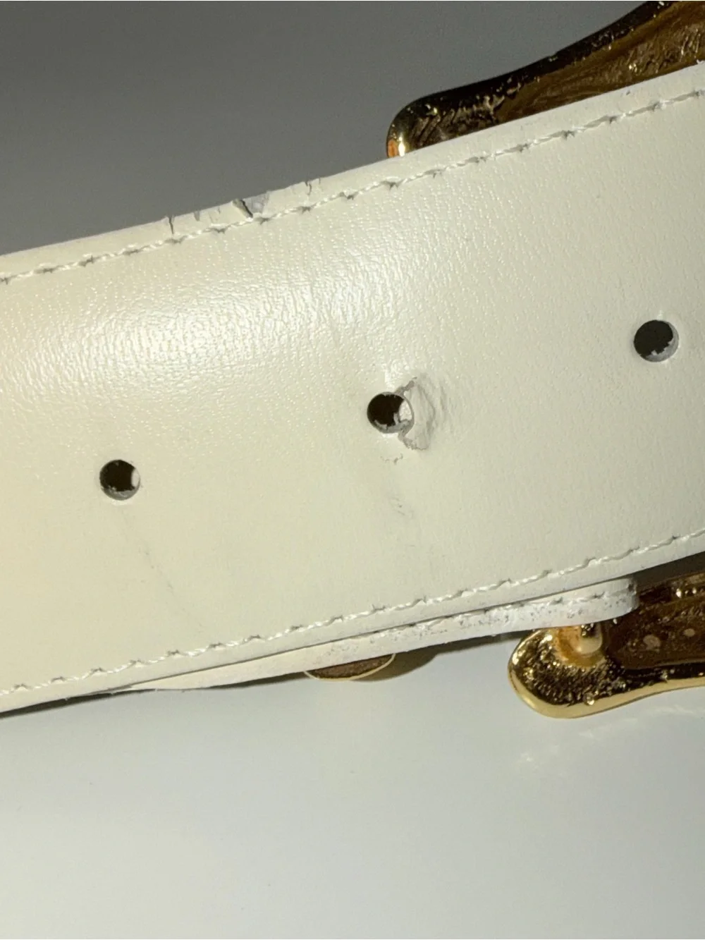 Vintage Nam Lewis White Belt With Gold-Tone Buckle, Sz S/M